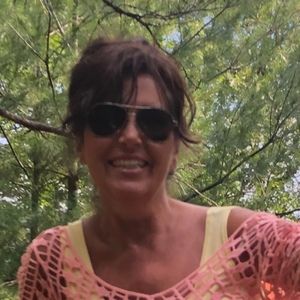 Meet your Posher, Connie